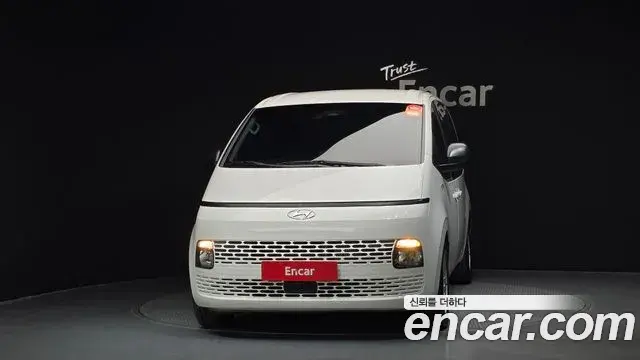 Hyundai Staria 2022 — Фото 2/20