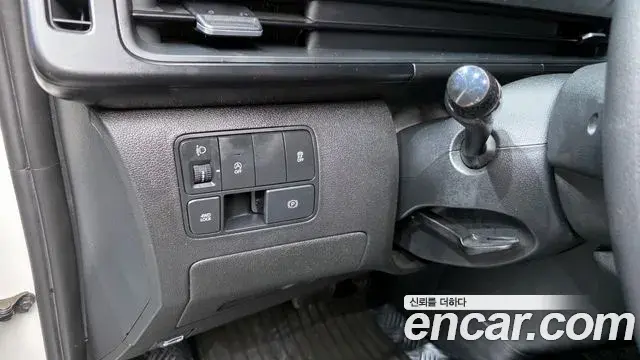Hyundai Staria 2022 — Фото 15/20