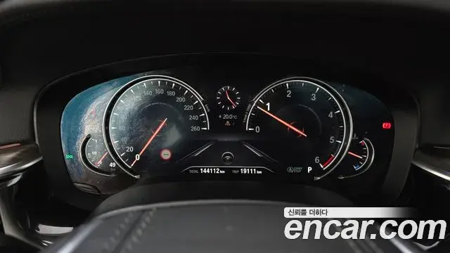 BMW 5 Series 2018 — Photo 7/20