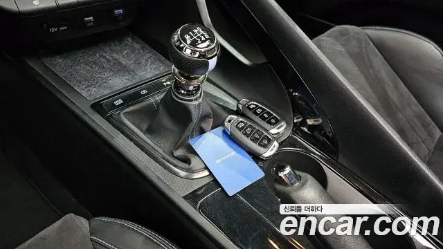 Hyundai The New Avante Hybrid 2022 — ფოტო 14/20