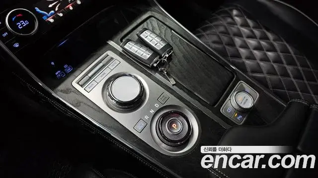 Genesis GV80 2023 — ფოტო 14/20