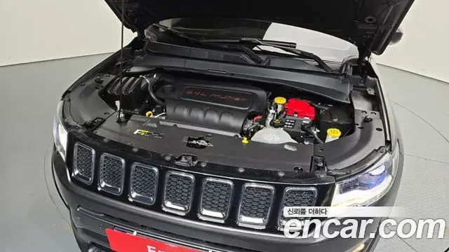 Jeep Compass 2021 — Photo 14/20