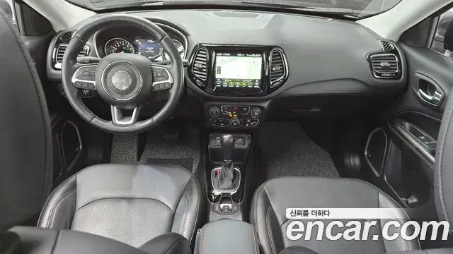 Jeep Compass 2021 — Photo 6/20