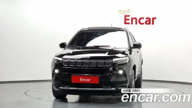 Jeep Compass 2022 — ფოტო 9/20