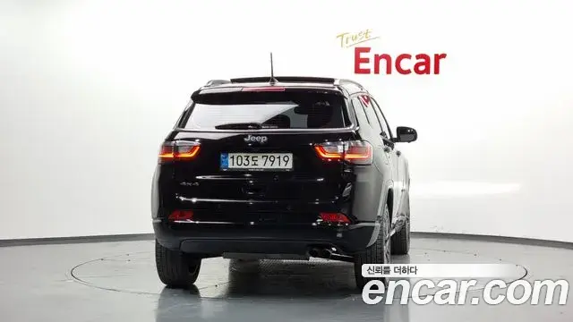 Jeep Compass 2022 — ფოტო 11/20
