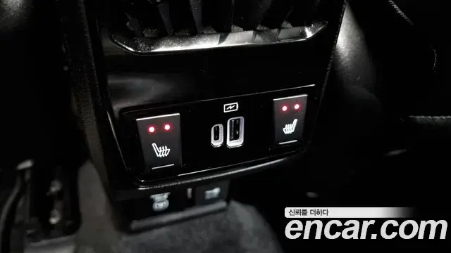 Jeep Compass 2022 — ფოტო 13/20