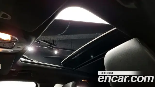 Jeep Compass 2022 — ფოტო 14/20