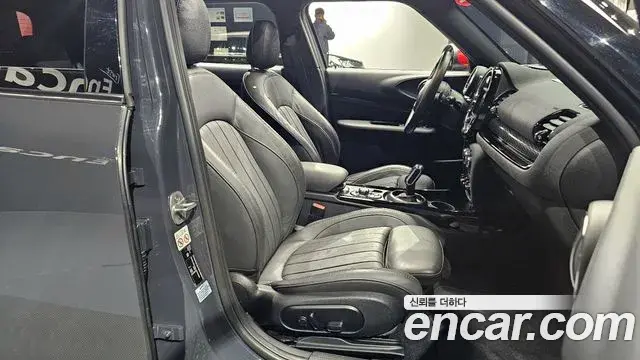 Mini Cooper S Clubman 2020 — ფოტო 9/20