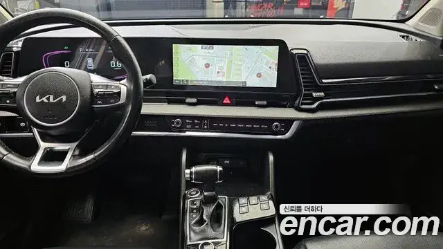 Kia Sportage 2022 — ფოტო 13/20