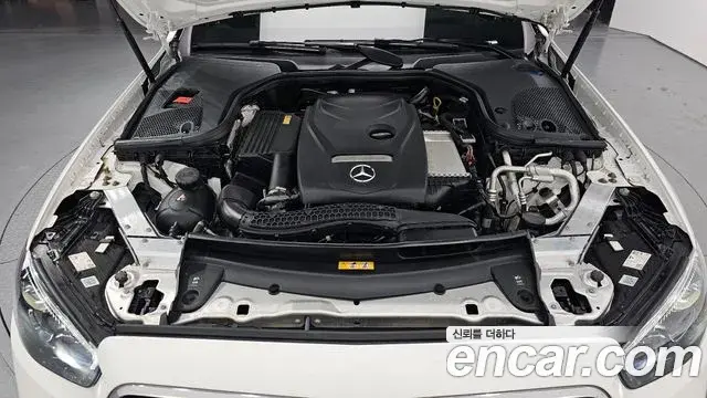 Mercedes-Benz E-Class 2023 — Фото 5/20