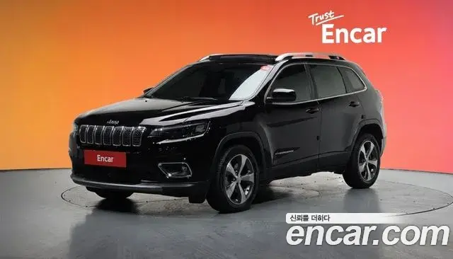 Jeep Cherokee 2021 — Photo 13/20