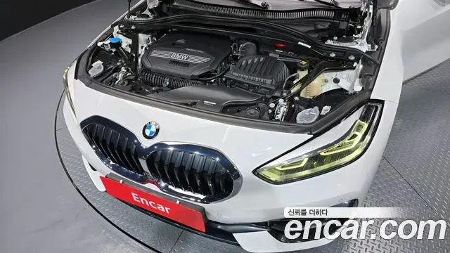 BMW 1 Series 2022 — ფოტო 4/20