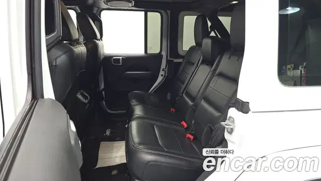 Jeep Wrangler 2019 — Şəkil 6/20