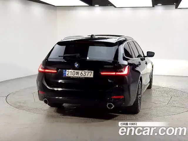 BMW 3 Series 2023 — ფოტო 2/20