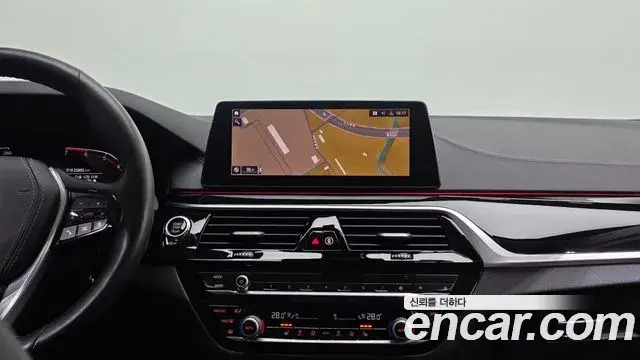 BMW 5 Series 2020 — ფოტო 5/20