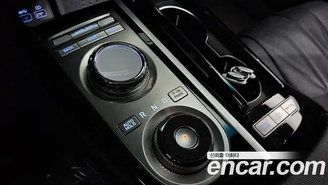 Genesis G80 2023 — Photo 9/20