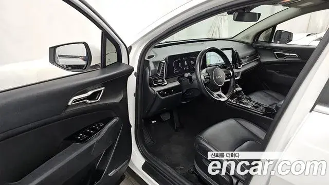 Kia Sportage 2022 — Photo 9/20