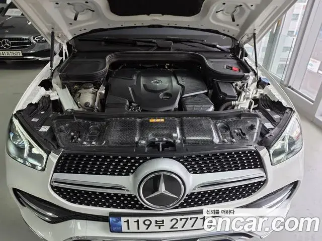 Mercedes-Benz GLE-Class 2023 — ფოტო 10/17