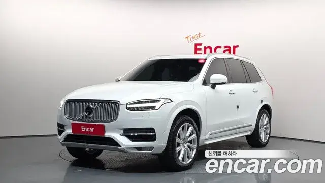 Volvo XC90 2018 — ფოტო 7/20
