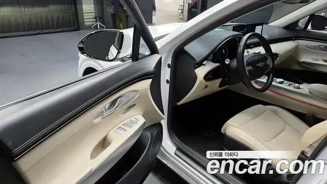 Genesis GV70 2021 — Şəkil 17/20