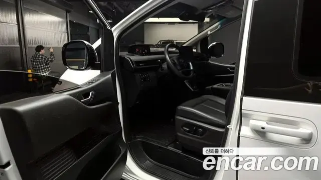 Hyundai Staria 2021 — Şəkil 16/20