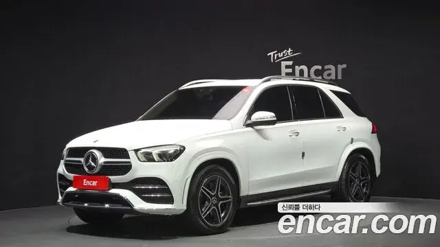 Mercedes-Benz GLE-Class 2019 — Şəkil 18/20