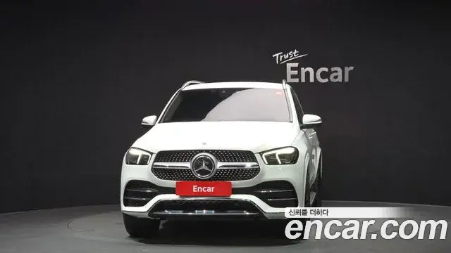 Mercedes-Benz GLE-Class 2019 — Şəkil 9/20
