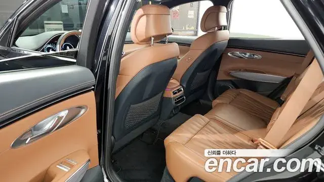 Genesis GV70 2022 — ფოტო 20/20