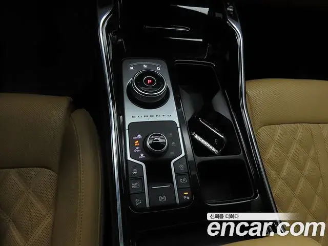 Kia Sorento 2020 — Фото 11/20