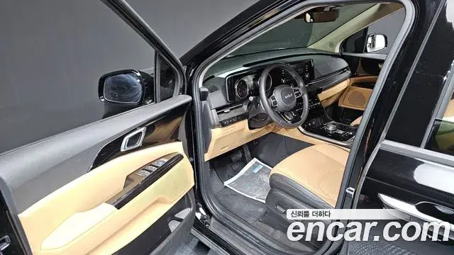 Kia Carnival 2023 — Şəkil 9/20