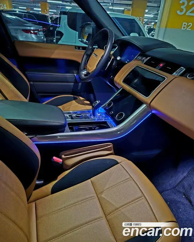 Land Rover Range Rover Sport 2021 — ფოტო 17/17