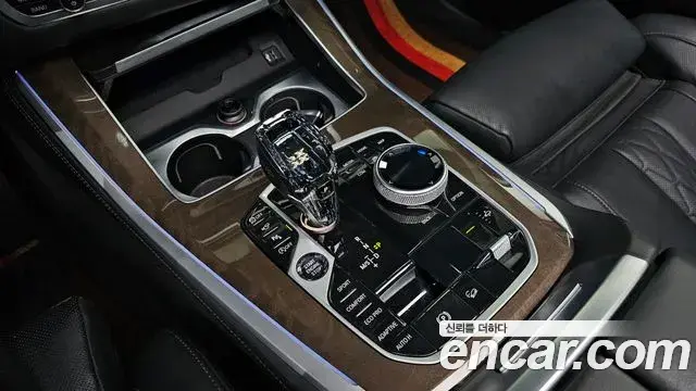 BMW X5 2022 — ფოტო 7/20