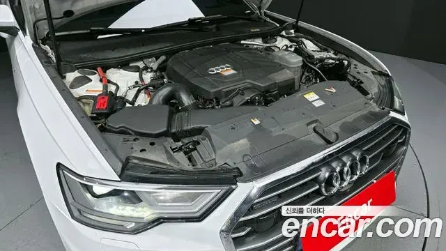 Audi A6 2022 — Photo 1/20