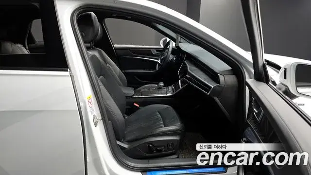 Audi A6 2022 — Photo 13/20