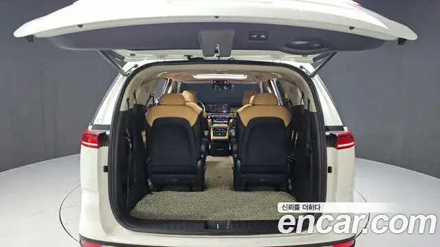 Kia Carnival 2022 — Şəkil 20/20