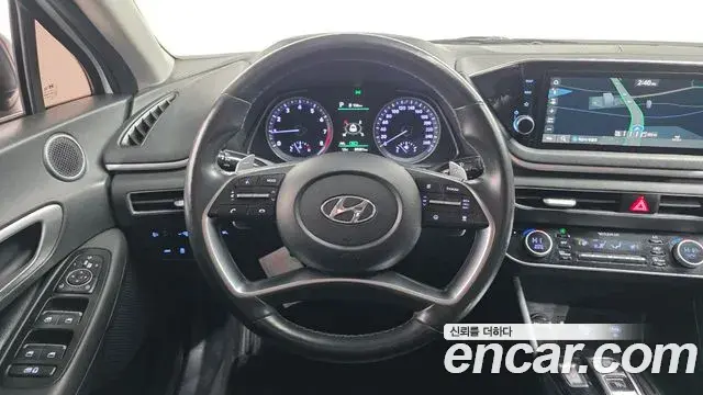 Hyundai Sonata Hybrid 2022 — Şəkil 11/20