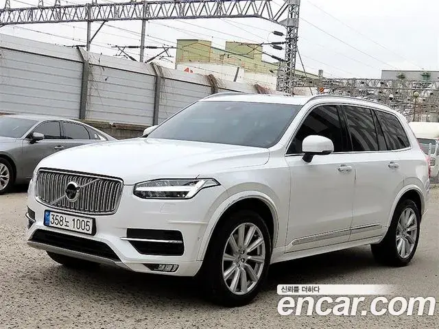 Volvo XC90 2019 — Photo 5/20
