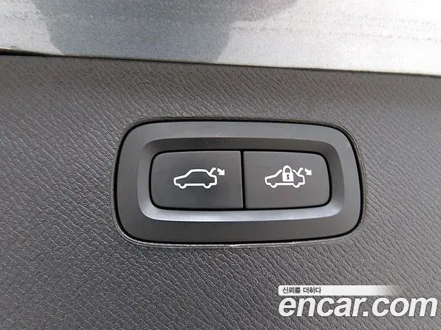 Volvo XC90 2019 — Photo 4/20