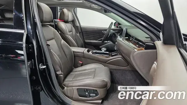 Kia The K9 2018 — Photo 11/20