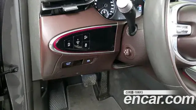 Genesis GV70 2021 — Şəkil 13/20