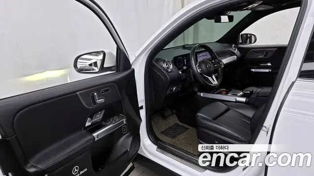 Mercedes-Benz GLB-Class 2020 — Şəkil 7/20