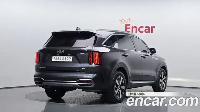 Kia Sorento 2023 — Photo 2/20
