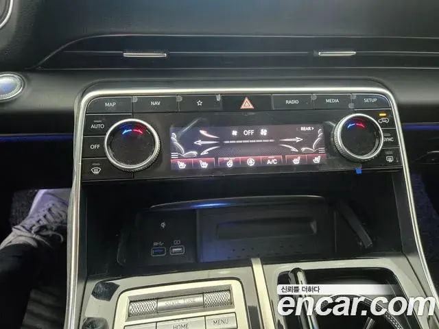 Genesis GV80 2021 — Photo 14/20