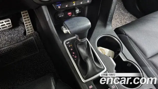 Kia Sportage The Bold 2020 — Photo 2/20