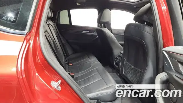 BMW X4 2021 — Photo 12/20