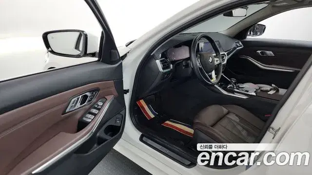BMW 3 Series 2022 — Şəkil 16/20