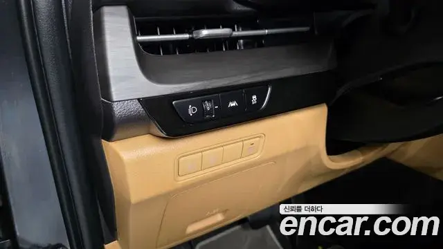 Kia Carnival 2021 — ფოტო 9/20