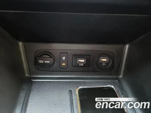 Hyundai Sonata Hybrid 2019 — Photo 1/20
