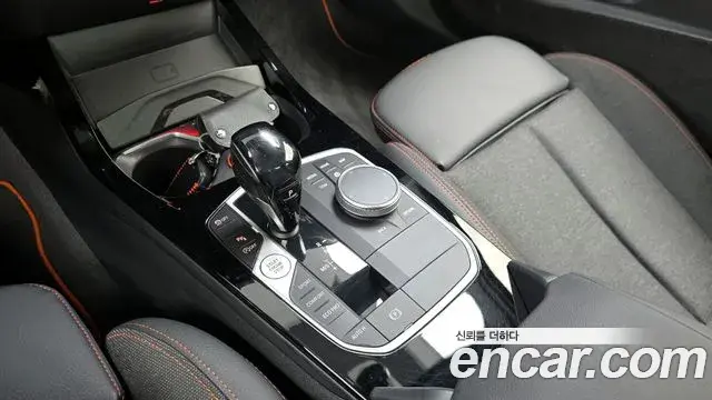 BMW 1 Series 2021 — Photo 18/20
