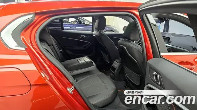 BMW 1 Series 2021 — Photo 14/20